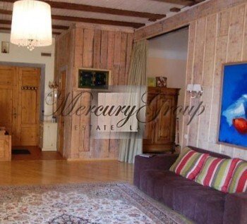 Oldtown style apartments by the Domsquare. 105m, 2 bedrooms and living...