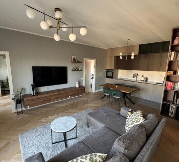 Продается современная 4-комнатная квартира в престижном проекте Bonava Fjordi, расположенном в Тихом центре Риги.

