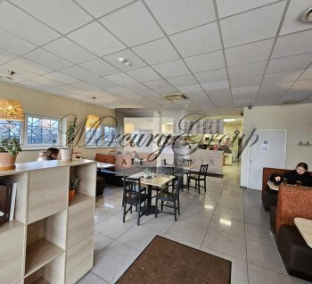Commercial premises with great potential in Bolderai