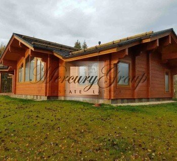 House with the breathtaking view to the lake in Latvia!