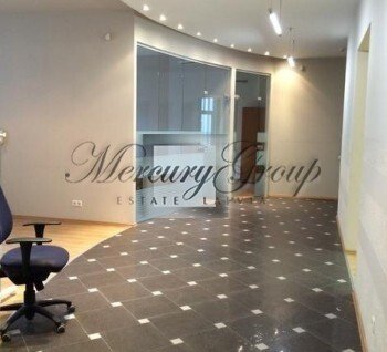 A spacious apartment in prestigious Riga city center
