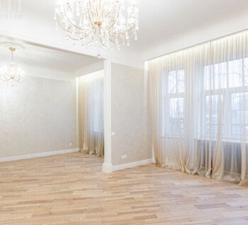 Роскошная квартира в тихом центре.