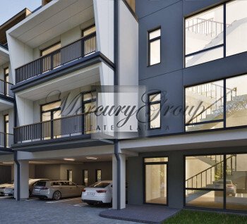 We offer an apartment just a step away from the beach and Jomas Street in the Sunsail project