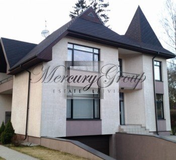Comfortable house in Mezaparks for sale