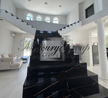 Spectacular new house with 4 bedrooms for rent