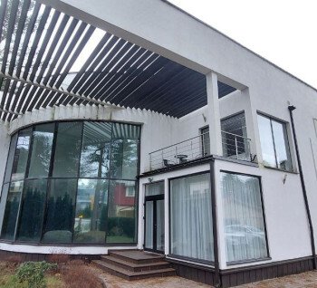 Summer Rental: Cozy and Spacious House in the Best Area of Jurmala 