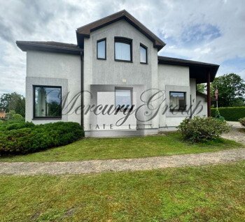 Lovely house for rent 