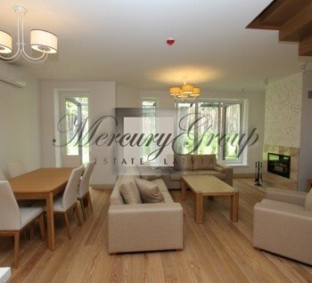 For rent townhouse in calm place