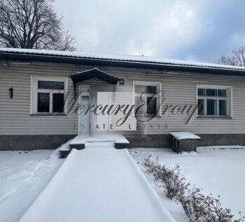 Building for sale with a total area of ​​133 m2 - Doctorate (medical institution)