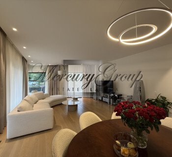 Family and stylish penthouse in a seaside complex with direct beach access