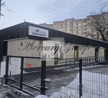 Building with tenant for sale in Riga