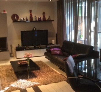 Beautiful apartment with a view to the park!