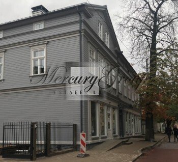 For long term rent premises in centre