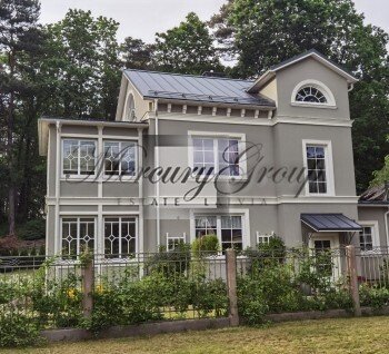 Wonderful opportunity to purchase a house near the seaside