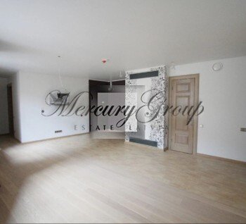 For sale apartment in Old Town