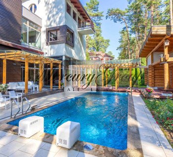 Luxury residence near Ragakapa Nature Park