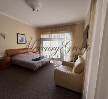 Spacious 2-room apartment, for rent, close to the sea.