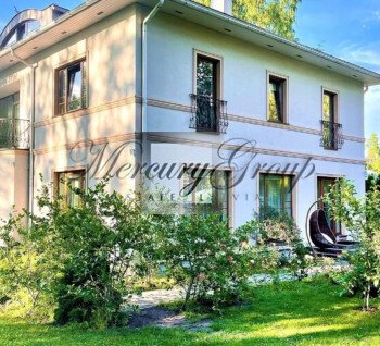 For sale house in 200m from the sea 