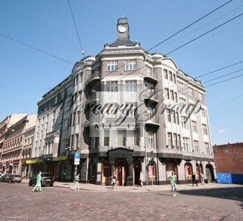 We offer for rent a large office in the center of Riga