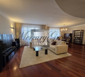For sale elegant apartment in the center of Riga