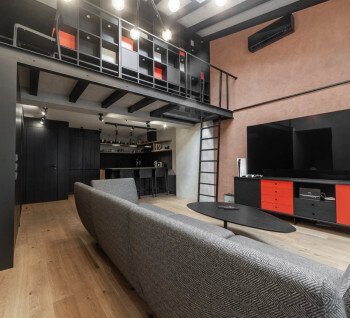 For rent unique and Extra Spacious Apartment in a Quiet Courtyard in the Heart of Riga