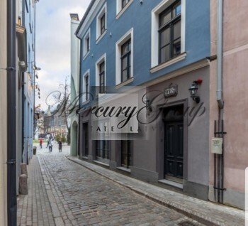 Premises for cafe in old town