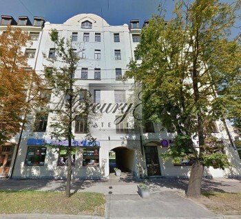 Полностью реновированное здание в Риге на продажу!