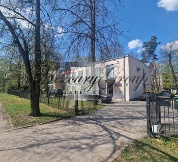 Commercial premjers for rent