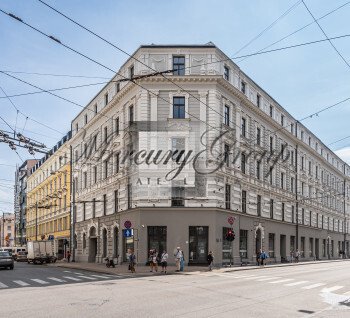 We offer commercial premises in a historical building in the very center of Riga