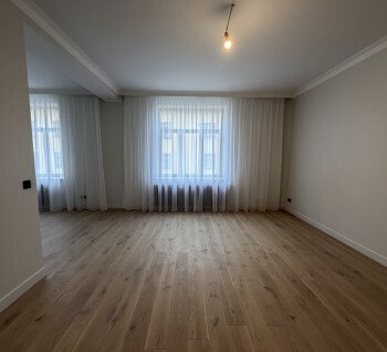 For sale apartment in the city center 