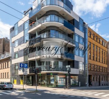 Commercial premises with stable income