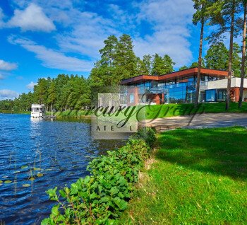 Lakefront Home - Villa with private dock, bunker, and SPA complex for sale