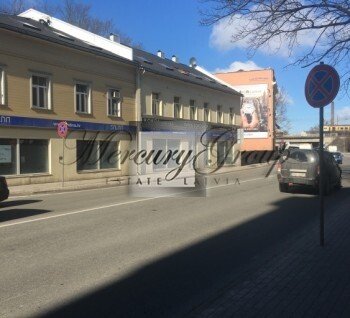 Shop and office premises for rent!