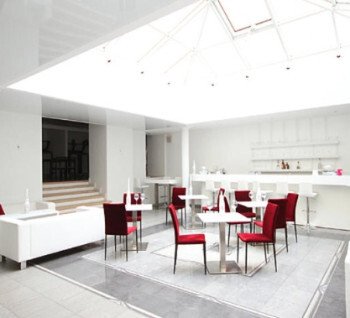 Premises for rent. Premises consist of first floor area - 205m2 and ba...