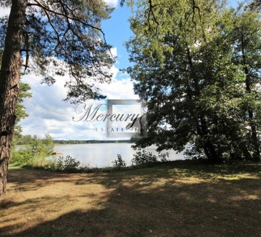 For sale land plot at the first lake line in L...