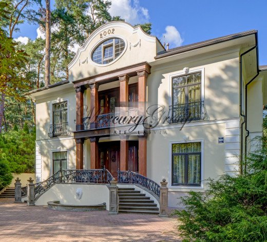 Exclusive seaside villa in Jurmala for sale