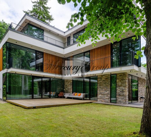 Modern villa on the first line in Bulduri