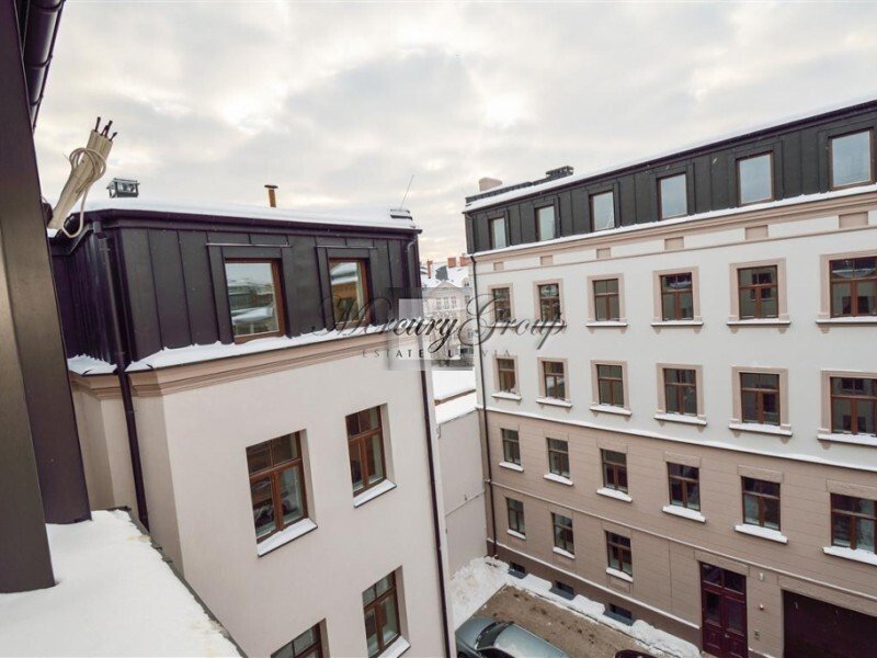 Dzirnavu 6 - vēsturisks renovēts nams klusajā centrā. Nr. 11