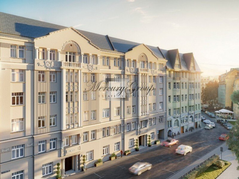 TWENTY - historical building in Embassy area.. Nr. 10