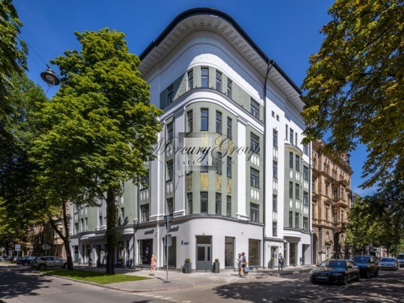 Ausekla house - квартиры класса люкс в реновированном доме в посольском районе. Nr. 1